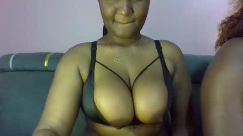 Snapshot of midnight_sexy chatting on 04-04-26, 07:17 midnight_sexy online show from 04-04-26, 07:17