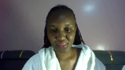 Snapshot of midnight_sexy chatting on 04-18-26, 03:27 midnight_sexy online show from 04-18-26, 03:27