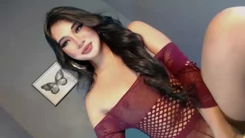 Snapshot of midnightdesire28 chatting on 07-08-26, 01:04 Call me Yhana online show from 07-08-26, 01:04