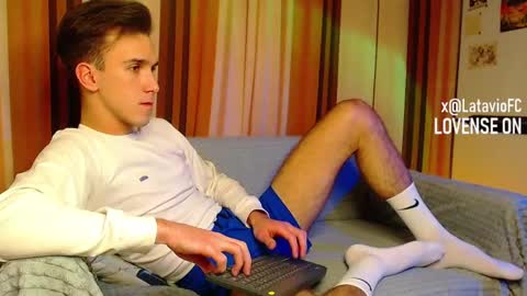 Snapshot of midnighter__ chatting on 11-04-25, 12:10 Alexey or just Alex online show from 11-04-25, 12:10