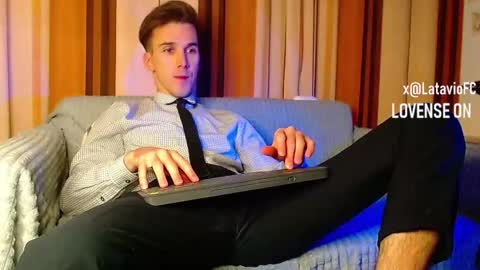 Snapshot of midnighter__ chatting on 11-24-25, 09:03 Alexey or just Alex online show from 11-24-25, 09:03