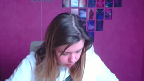 Mariana online show from 11-03-25, 12:17