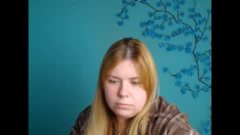 Mariana online show from 05-11-26, 04:04