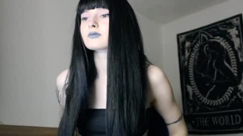Snapshot of midnightsiren chatting on 05-14-26, 08:37 midnightsiren online show from 05-14-26, 08:37