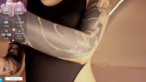 Snapshot of midori__san chatting on 02-12-26, 01:06 midori__san online show from 02-12-26, 01:06