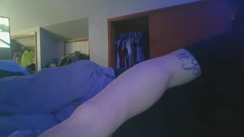 Snapshot of midtownhustler chatting on 05-12-26, 12:02 midtownhustler online show from 05-12-26, 12:02