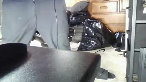 Snapshot of midtownhustler chatting on 05-19-26, 11:49 midtownhustler online show from 05-19-26, 11:49