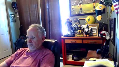 Snapshot of midwestdad09 chatting on 05-28-26, 02:14 midwestdad09 online show from 05-28-26, 02:14