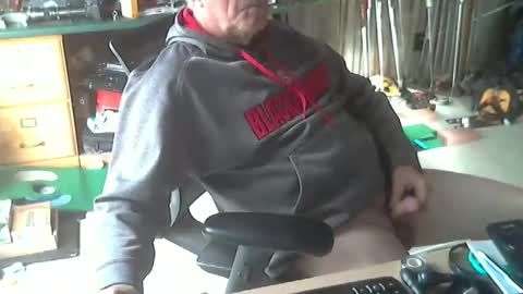 Mid West Man 4U online show from 01-18-26, 05:50