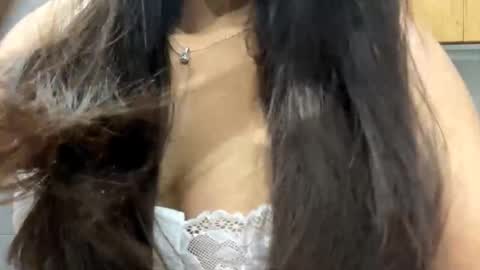 Snapshot of mieshasegura chatting on 02-13-26, 05:42 Mia online show from 02-13-26, 05:42