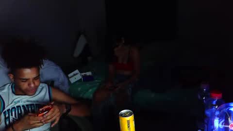 Snapshot of mifriend1998 chatting on 03-09-26, 08:18 mifriend1998 online show from 03-09-26, 08:18