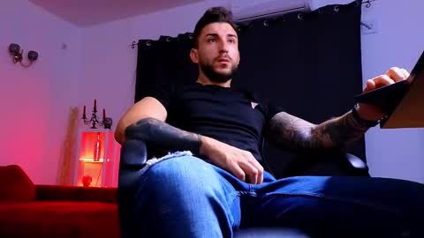 MightyAaron online show from 09-12-25, 01:28