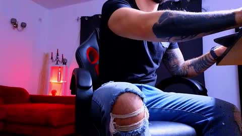 MightyAaron online show from 10-13-25, 02:33