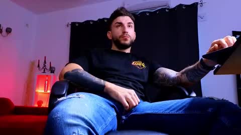 MightyAaron online show from 10-18-25, 05:21