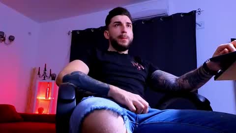 MightyAaron online show from 02-01-26, 03:38