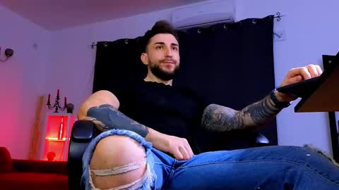 Snapshot of mightyaaron chatting on 02-13-26, 03:57 MightyAaron online show from 02-13-26, 03:57