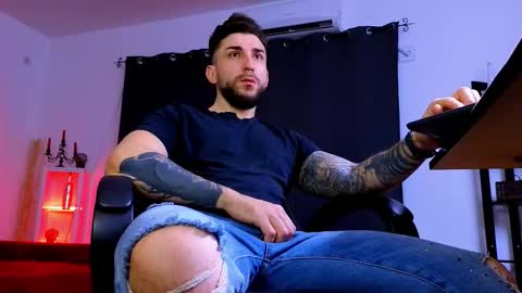 Snapshot of mightyaaron chatting on 02-24-26, 02:20 MightyAaron online show from 02-24-26, 02:20