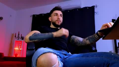 Snapshot of mightyaaron chatting on 02-26-26, 04:11 MightyAaron online show from 02-26-26, 04:11