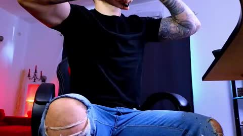 Snapshot of mightyaaron chatting on 03-04-26, 06:19 MightyAaron online show from 03-04-26, 06:19