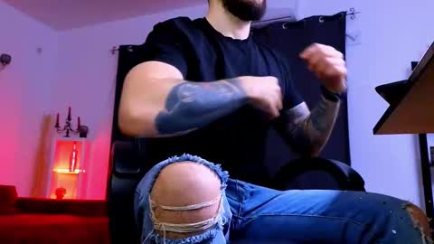 Snapshot of mightyaaron chatting on 03-06-26, 04:09 MightyAaron online show from 03-06-26, 04:09