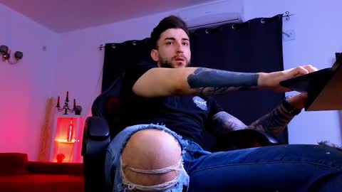 Snapshot of mightyaaron chatting on 03-09-26, 03:54 MightyAaron online show from 03-09-26, 03:54