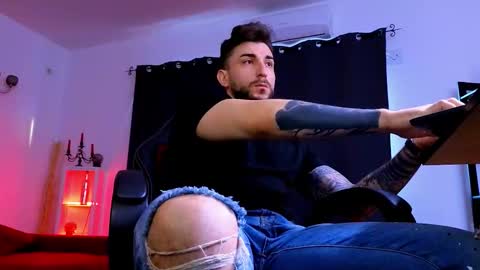 Snapshot of mightyaaron chatting on 03-21-26, 05:12 MightyAaron online show from 03-21-26, 05:12