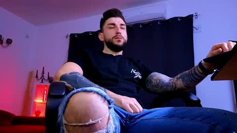 Snapshot of mightyaaron chatting on 03-23-26, 03:21 MightyAaron online show from 03-23-26, 03:21