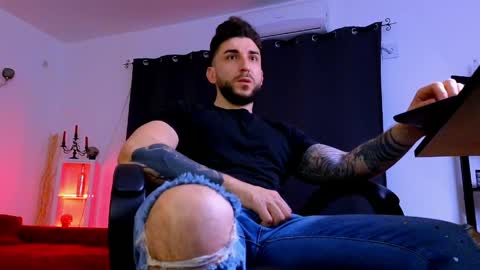 MightyAaron online show from 04-19-26, 01:27