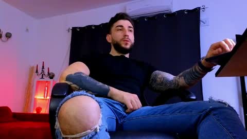 MightyAaron online show from 05-01-26, 02:49