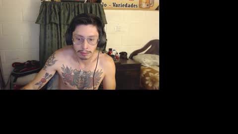 Snapshot of miguel__98 chatting on 03-26-26, 06:52 Miguel Independent Model online show from 03-26-26, 06:52