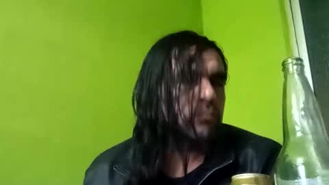 Snapshot of miguelo959250353276 chatting on 10-28-25, 06:17 miguelo959250353276 online show from 10-28-25, 06:17