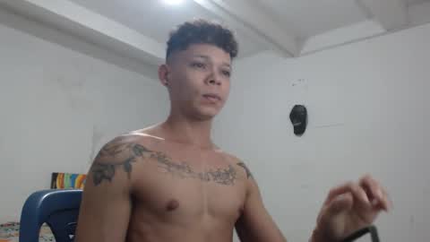 Snapshot of miguenm chatting on 09-15-25, 12:54 miguel online show from 09-15-25, 12:54