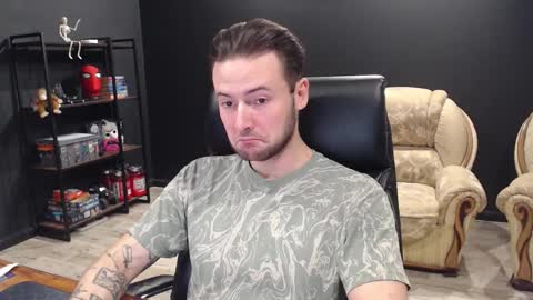 Misha Winchester online show from 11-21-25, 08:13