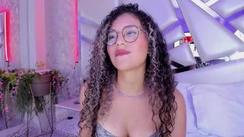 Snapshot of miia02 chatting on 02-05-25, 07:18 MIA 3 online show from 02-05-25, 07:18