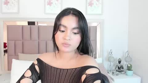 Mia  online show from 03-07-25, 07:05