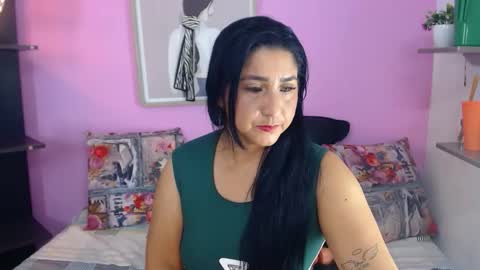 Snapshot of miia_rousee_ chatting on 04-30-26, 11:31 ROUSSE online show from 04-30-26, 11:31