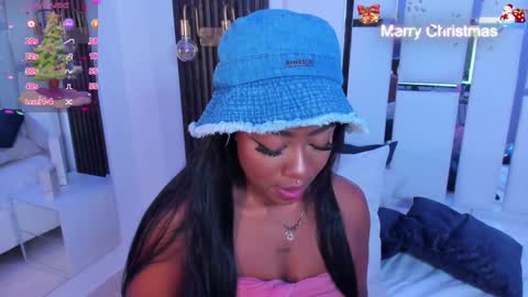 Miia Schwarz  online show from 12-24-24, 08:27