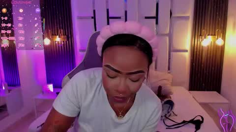 Miia Schwarz  online show from 10-16-25, 02:29