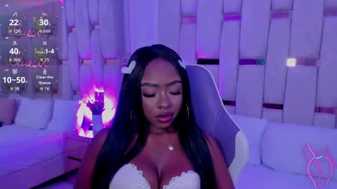 Miia Schwarz  online show from 03-12-26, 11:55