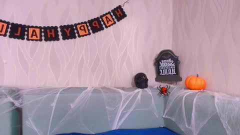 Snapshot of miia_scoott_ chatting on 10-28-25, 11:58 miia scoott online show from 10-28-25, 11:58