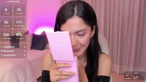 Mia online show from 12-11-24, 07:31