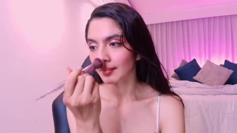 Mia online show from 02-19-25, 07:17