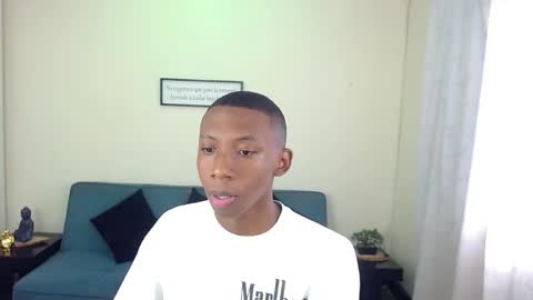 Snapshot of miiloo18 chatting on 10-10-25, 07:46 Jordan online show from 10-10-25, 07:46