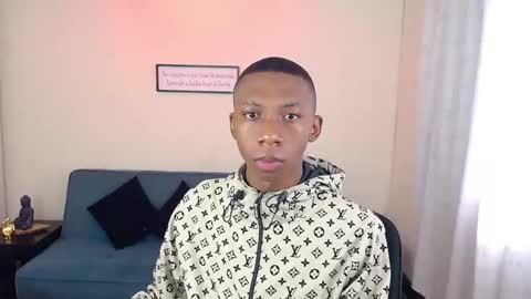 Snapshot of miiloo18 chatting on 10-12-25, 01:54 Jordan online show from 10-12-25, 01:54