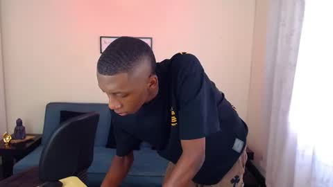 Snapshot of miiloo18 chatting on 10-14-25, 07:47 Jordan online show from 10-14-25, 07:47