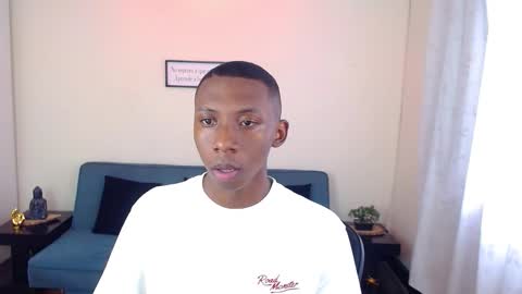 Snapshot of miiloo18 chatting on 10-20-25, 08:42 Jordan online show from 10-20-25, 08:42