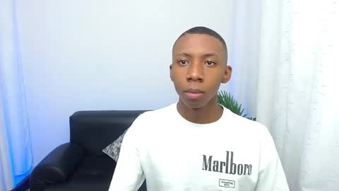 Snapshot of miiloo18 chatting on 10-29-25, 05:25 Jordan online show from 10-29-25, 05:25