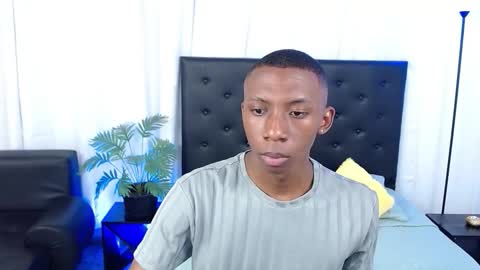 Snapshot of miiloo18 chatting on 11-04-25, 09:36 Jordan online show from 11-04-25, 09:36