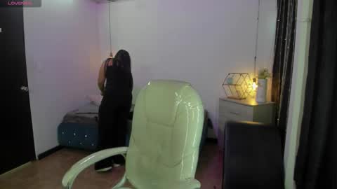 miiss_greyy online show from 09-11-25, 11:43