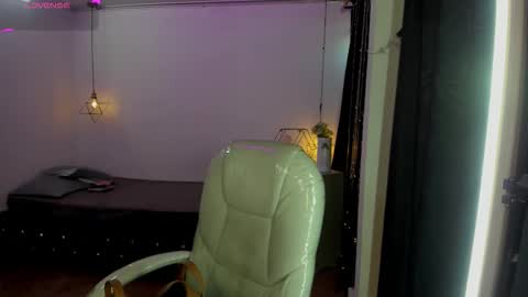 miiss_greyy online show from 09-21-25, 12:07